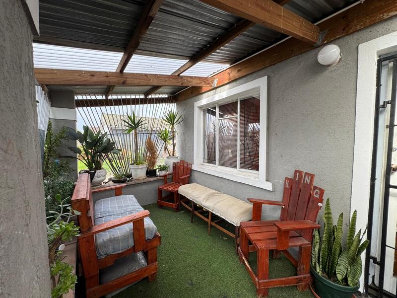 7 Bedroom Property for Sale in Grassy Park Western Cape